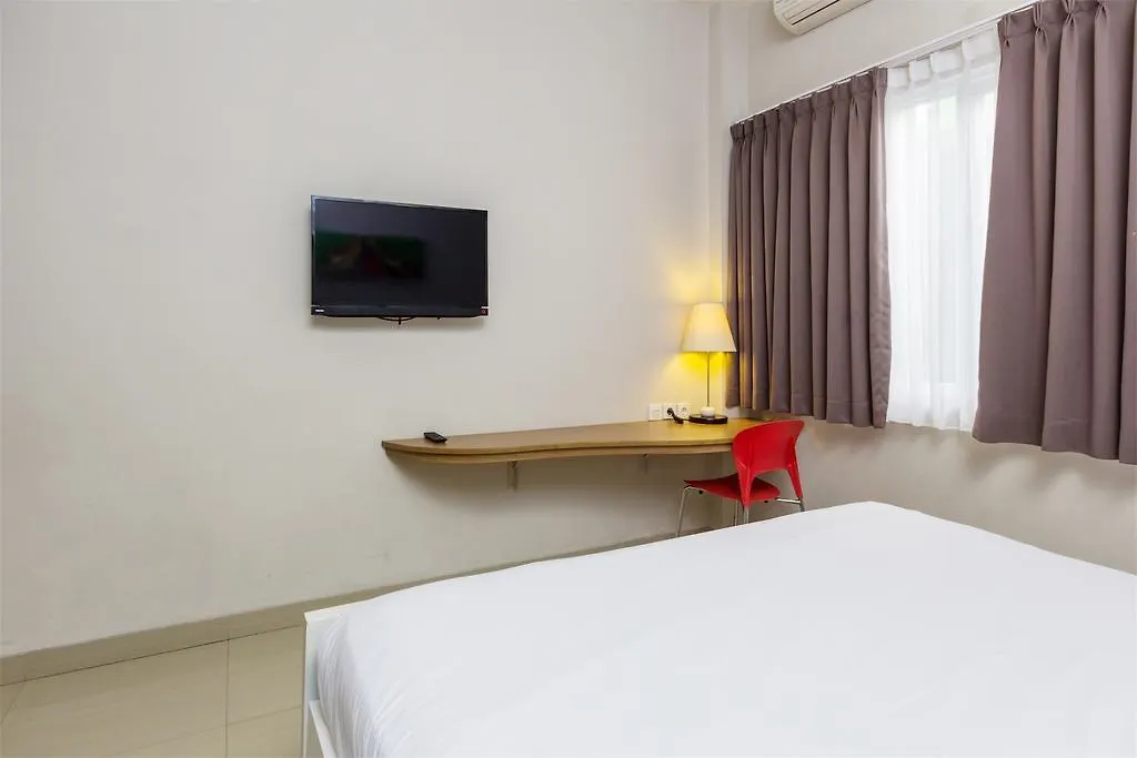 Reddoorz Plus @ Gunung Salak Street 3*, Denpasar (Bali) Indonesia